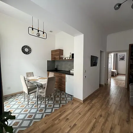 Fiesta On Franka 2br-6p