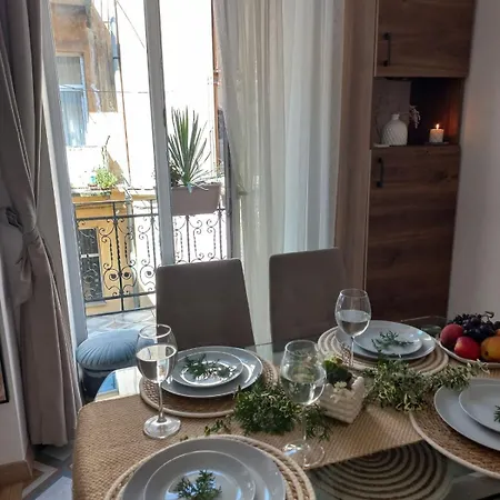 Fiesta On Franka 2br-6p * Lviv