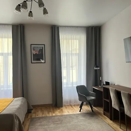 Fiesta On Franka 2br-6p Lviv